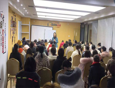 李飛霞美務通店務管理培訓